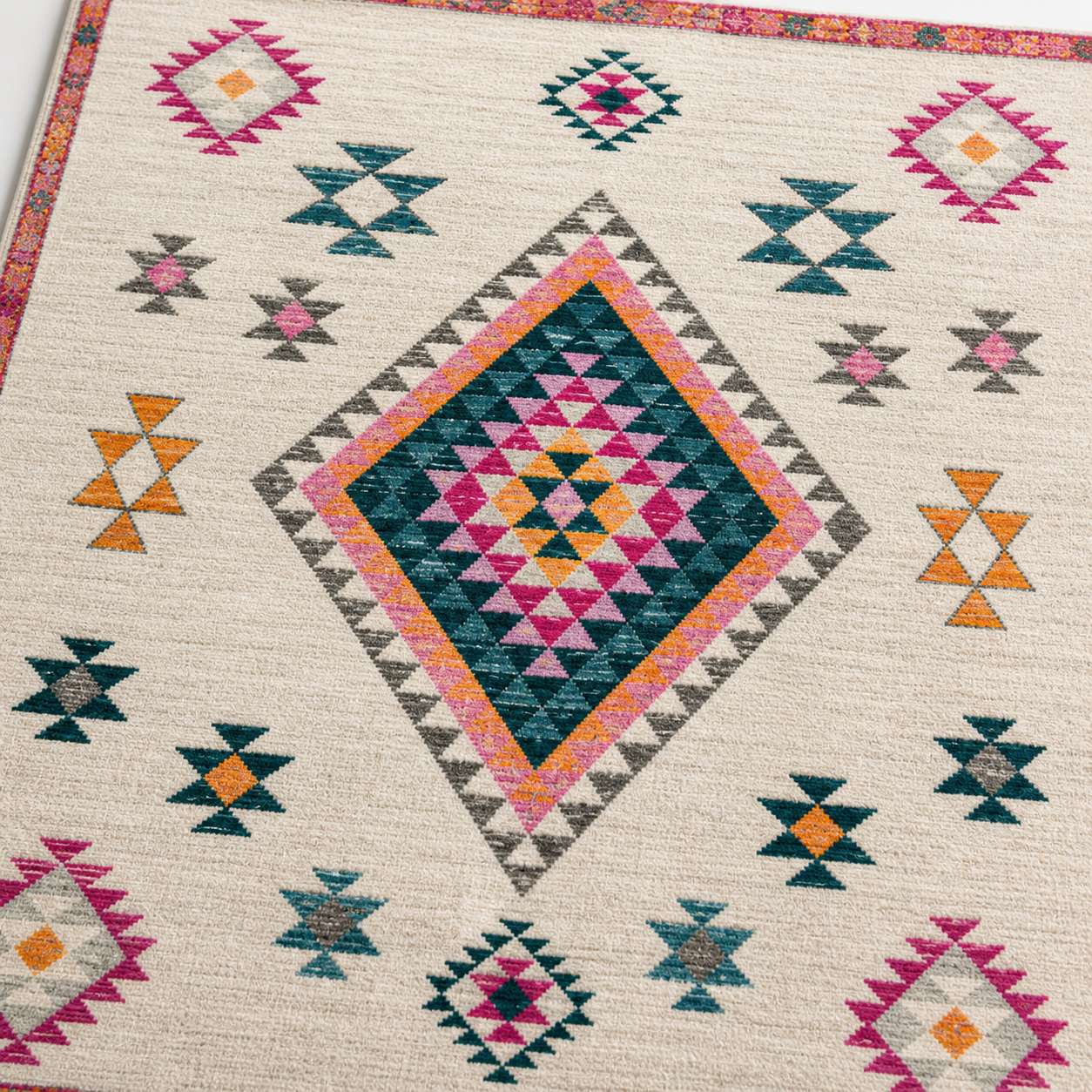 Tapis Berbère Kilim – Losanges Amazighs Multicolores sur Fond Beige