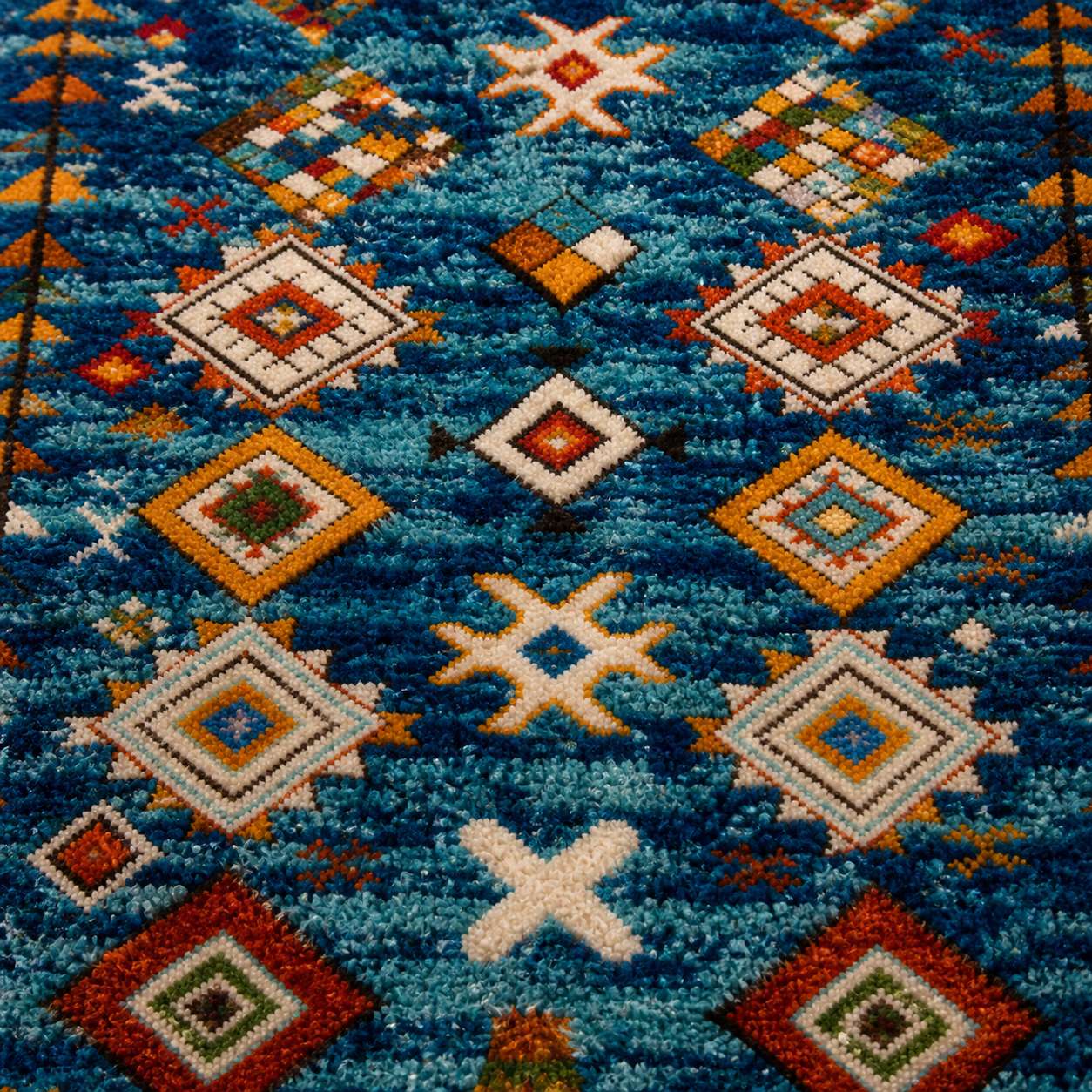 Tapis Berbère Azilal – Losanges Amazighs Bleu Profond