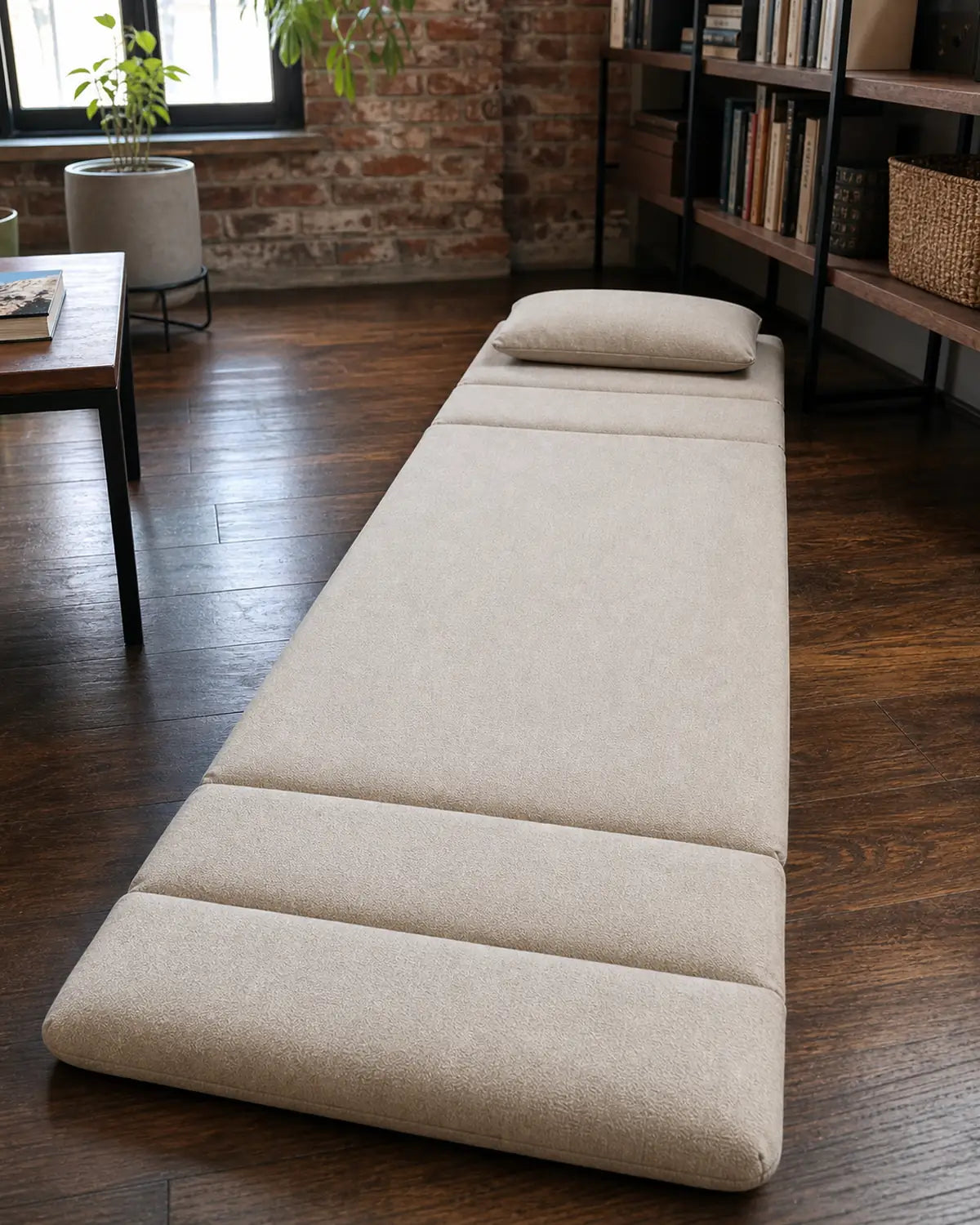 Photo de démonstration de Chauffeuse Lit Convertible 3-en-1 Beige en coloris Beige